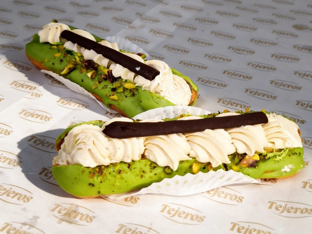 Petisús de pistacho de Tejeros Obrador Málaga